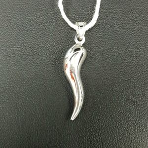 14k white gold Italian horn pendant